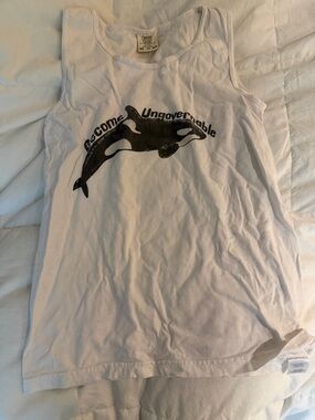 Comfort Colors White Tank Top with Tag Detail